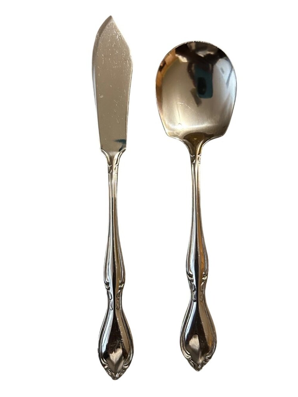 Oneida Strathmore Stainless Butter Knife & Sugar Spoon Set Glossy Deluxe Scrolls
